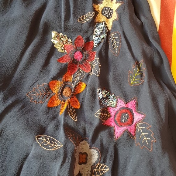 New Silk BCBG Embroidered Dress - Picture 16 of 17